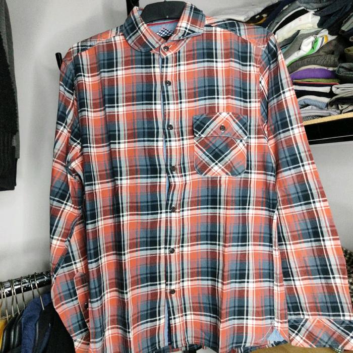kemeja flanel m.f. editorial size L LD100 x p68 model unik katun