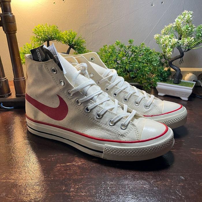 Sepatu Converse Nike X Smile White