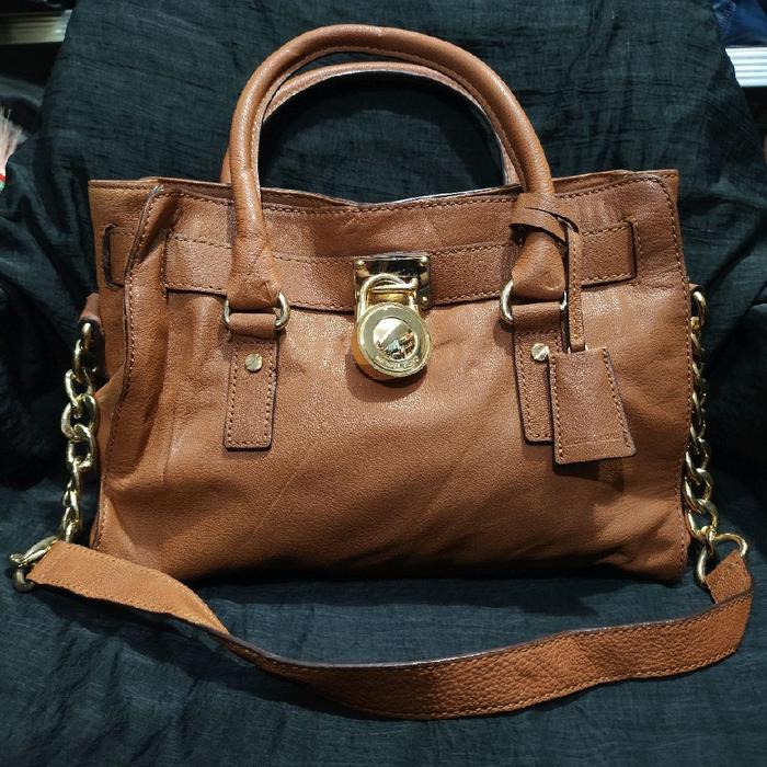 MK Hamilton bag brown gembok besar Wanita