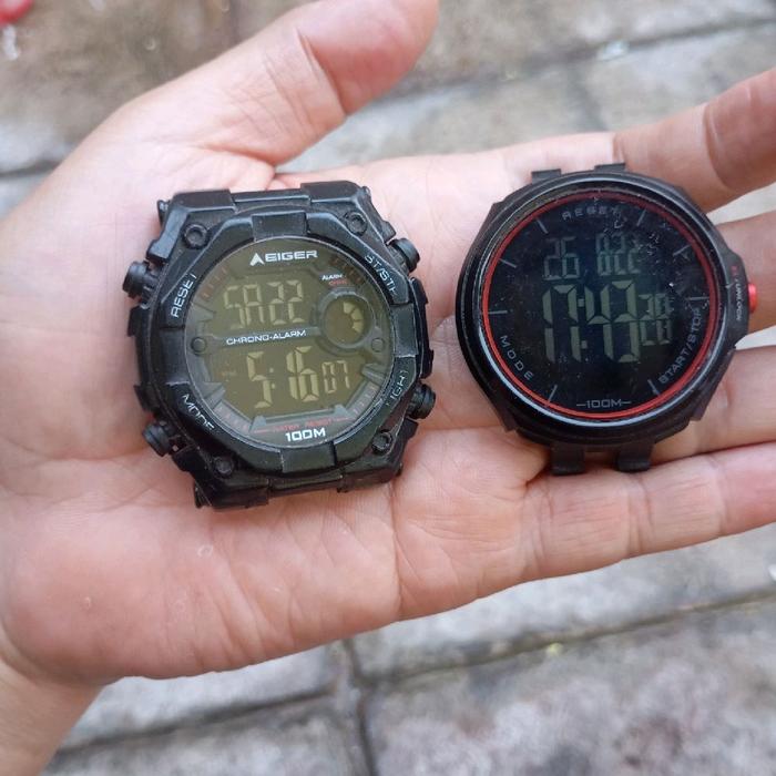 jam tangan bundling sepaket merk outdor eiger digital second kepalanya aja