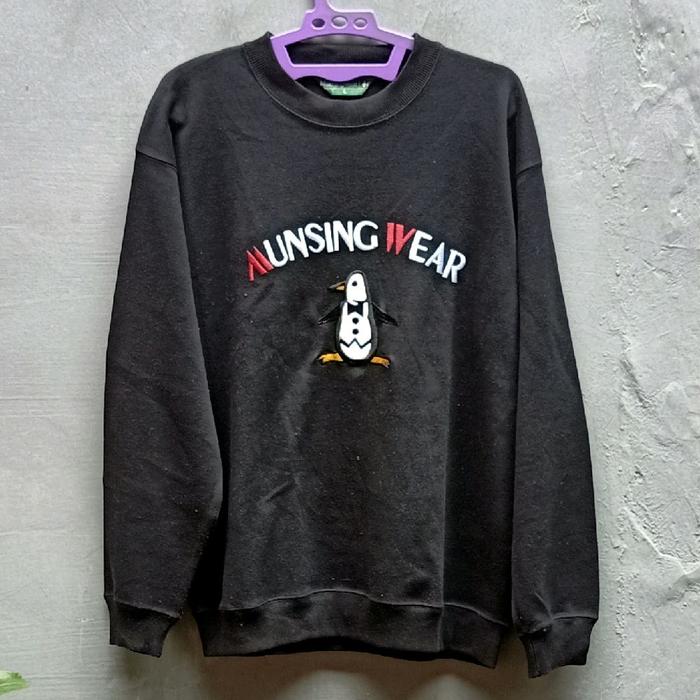 Crewneck Sweater MUNSING WEAR Original | Hitam | Bordir | Bekas Preloved Second Thrift