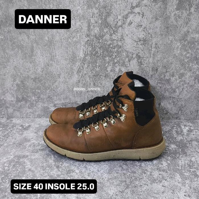 Danner Boots Vertigo Vibram Goretex size 40
