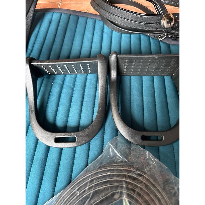 Pelana kuda import UCT213