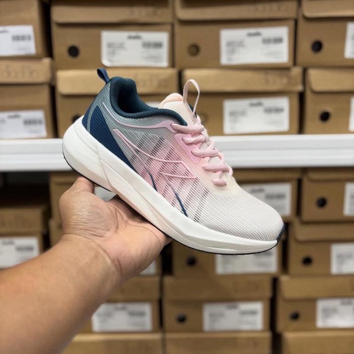 Diadora Sepatu Fashion Wanita Model Terbaru Size 36,37,40 Desain Trendy dan Nyaman