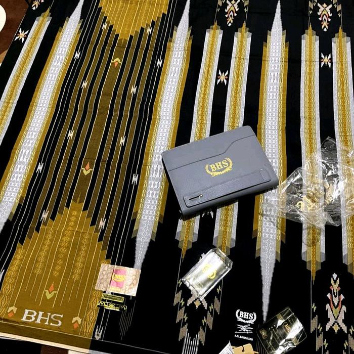 BHS SGC GOLD LAWAS SUTRA 50% WARNA HITAM GOLD BARANG LANGKA