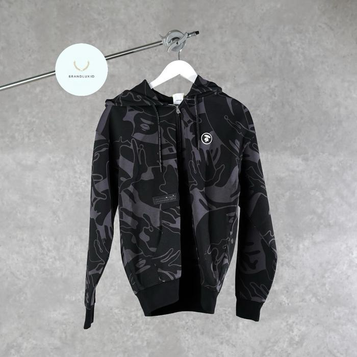 Aape by A Bathing Ape Text Back White Camo Zip Hoodie in Black