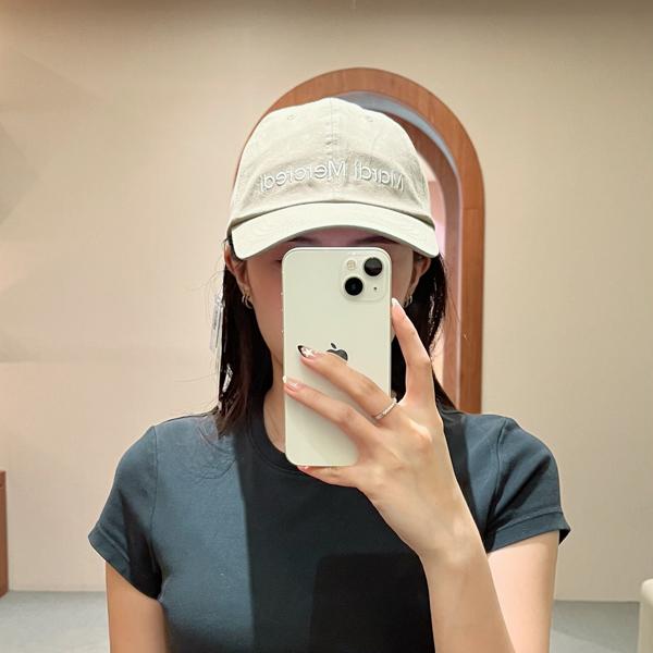 Topi MARDI MERCREDI TEXT LOGO SAGE GREEN CREAM CAP 100% ORIGINAL - OS ADJUST