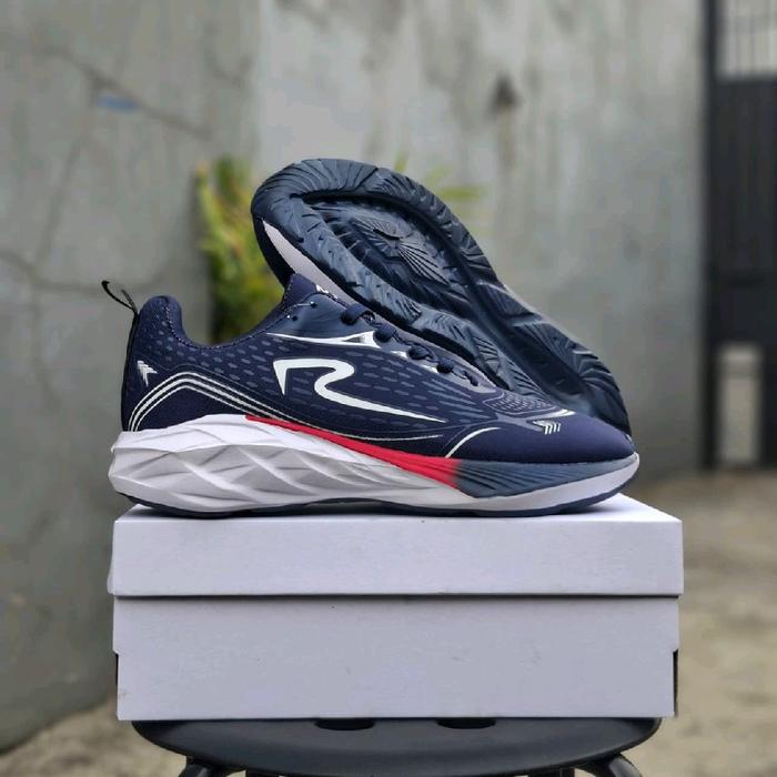 sepatu pria jumbo warna biru putih olahraga lari big size 50 49 48 47 46 45