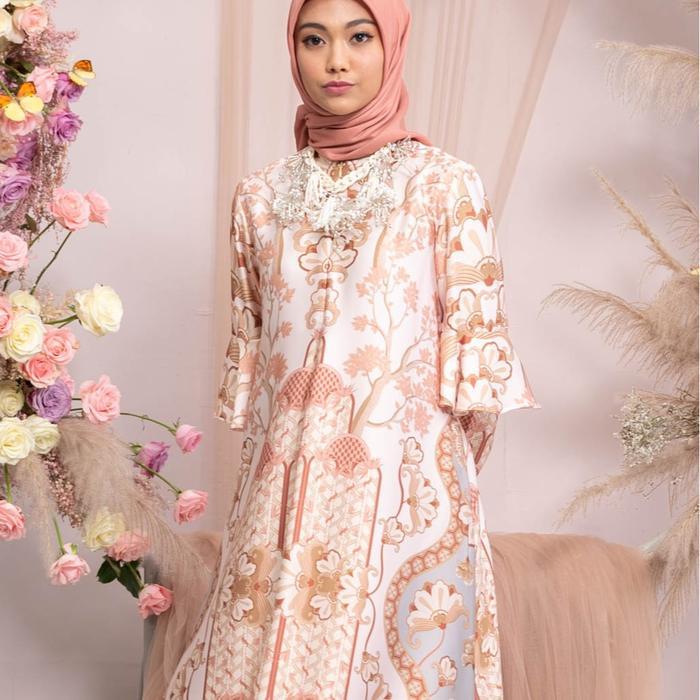 Wearing Klamby - Yasmin Tunic Sahara