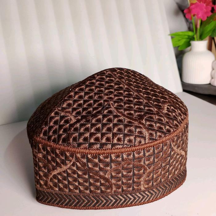 Al Faqoh Peci Pakistan Bordir Isi 10 Motif Rajut Rekomendasi Kopyah Warna Coklat Tua Ukuran Seri