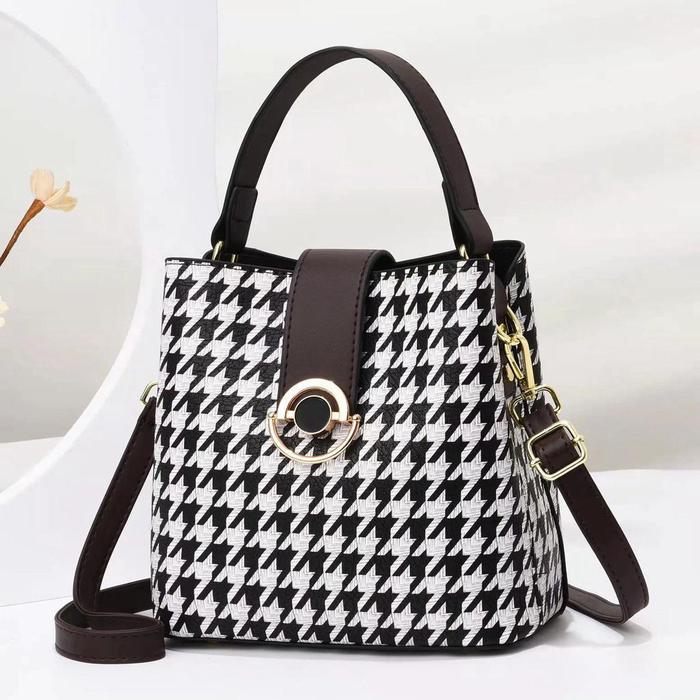 1961 TAS SELEMPANG FASHION SLINGBAG BUCKET  MOTIF HOUNDSTOOTH VINTAGE STYLE Wanita