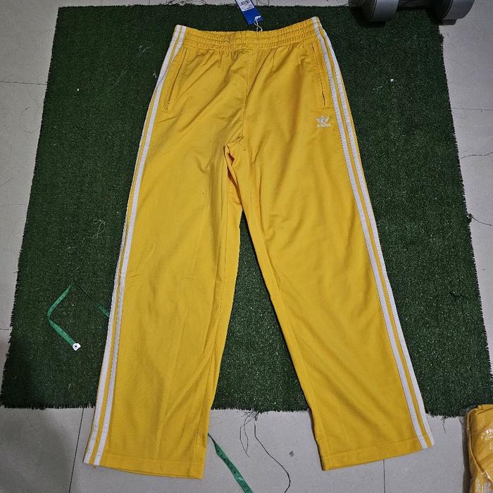 Adidas original firebird trackpant gold white bnwt