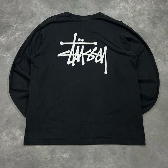 hoodie stusy, sepatu nike, kaos carhaart