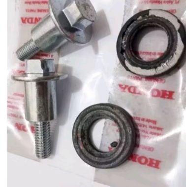 baut tutup cylinder head Megapro plus seal set isi 2