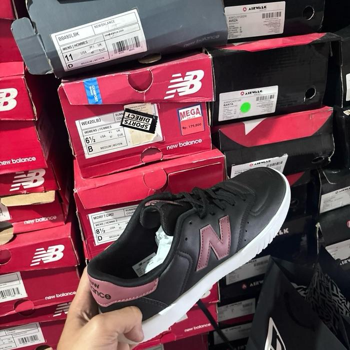 Sepatu Sneakers Pria New Balance Ct05 Black Red