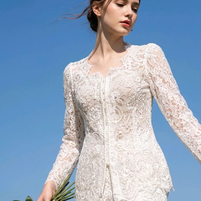 Kebaya saja , kebaya premium metalik full payet depan sangat cocok untuk pesta , acara wisuda , grad