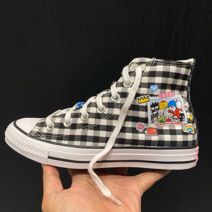 Converse x Hello Kitty Ct As High Hitam Putih A17697C Sepatu Sneakers Gaya Kasual dengan Desain Kota
