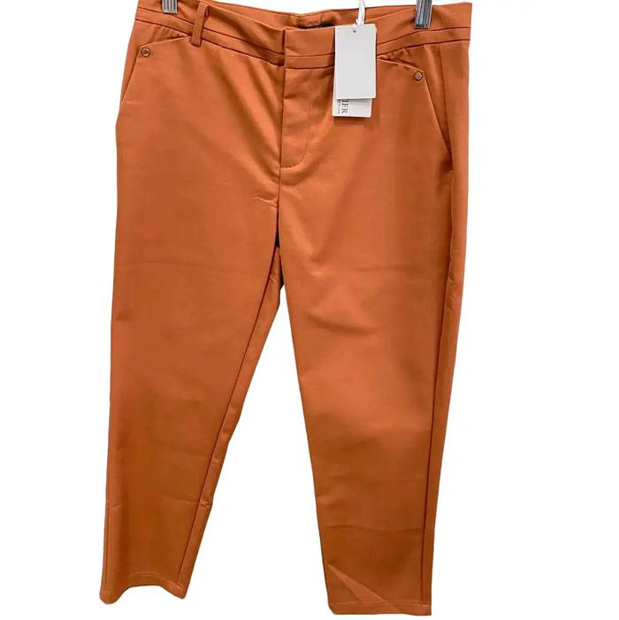 1000062928// Vertu Korean Pants Wanita
