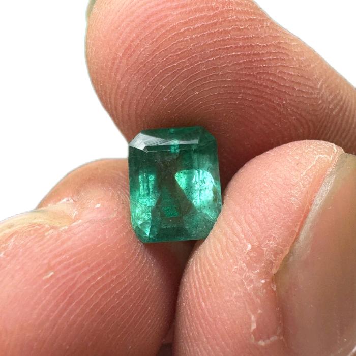 natural zamrud jamrud emerald zambia 2,42 ct ce minor kristal clean memo BIG Lab HQ body glass warna