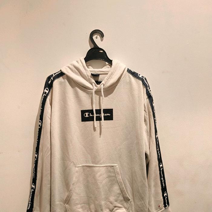 Hoodie Champion & Tshirt Twister