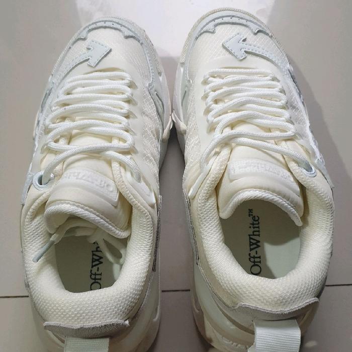 Sepatu pria wanita off white brended size 38 cm second like new