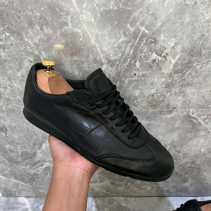 Sepatu PR*D* MIL*N0 Size 40 Original Sneakers Casual Formal Bekas Second Preloved Authentic Black Pr
