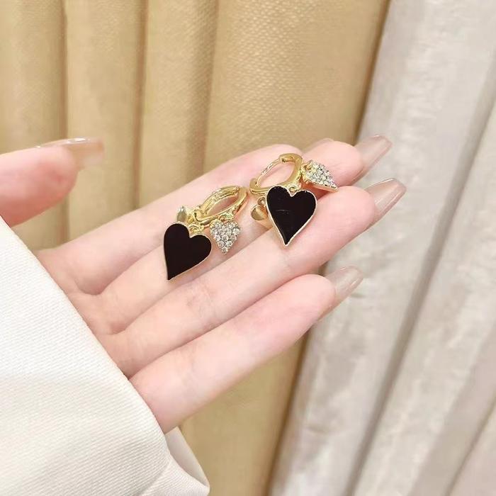 Anting Ratu Sekop Hati 2025 Anting Mewah untuk Wanita Anting Sederhana Mode Baru