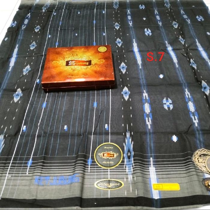 *Ketjubung SSI* *Songket Strimin Ikat* *Grade Gold/ Red* *Jahit tengah*