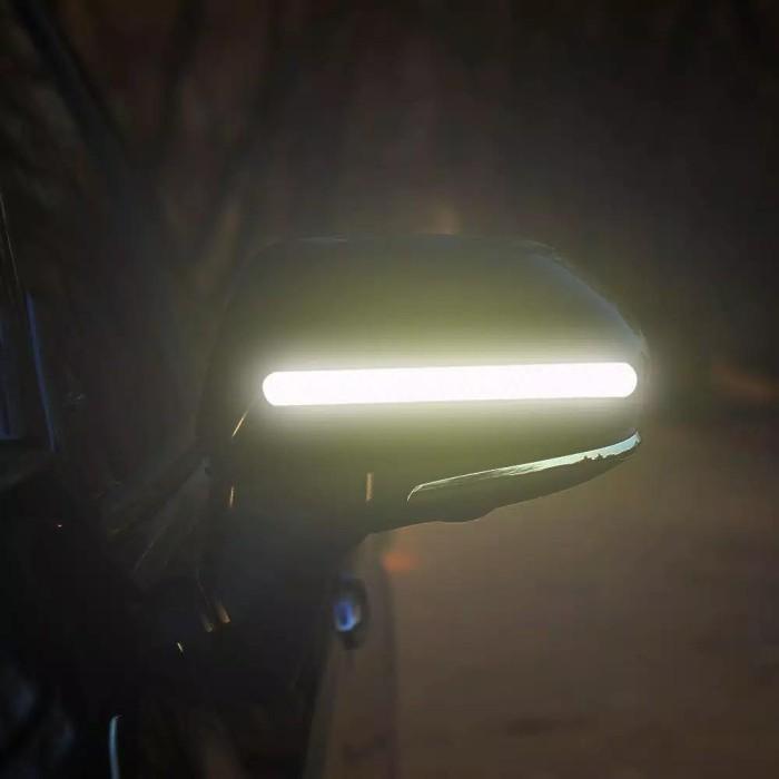 Stiker Reflektor Spion Mobil Stiker Reflector Mata Kucing Universal