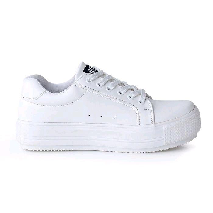 sepatu pria merk EXIS mild keren