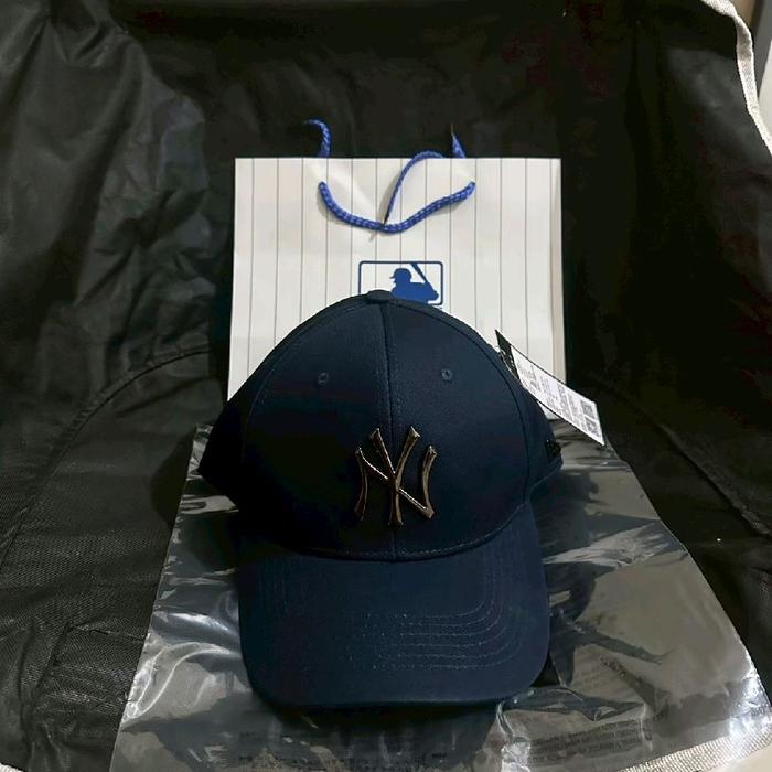 Topi Baseball MLB Caps New Era Hat Logo NY Metal Navy Silver Topi Baseball New Era Logo New York Pla