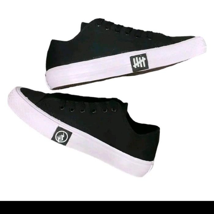 SEPATU SNEAKERS PETIR /SEPATU SIZE 31-43 /SEPATU LOW PETIR/SEPATU PREMIUM CANVAS