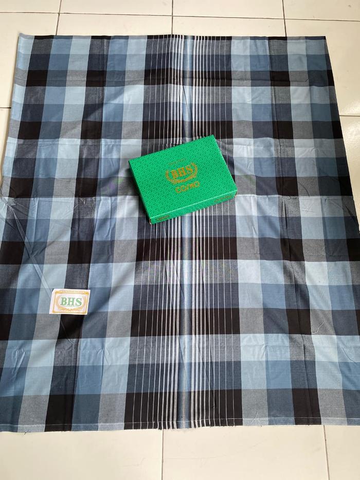 Sarung BHS Cosmo afkir Hitam Polos & Putih Polos bermotif sarung  bhs random harga sesuai kualitas s