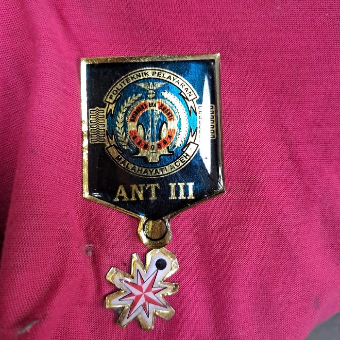 pin poltekpel malahayati aceh pengait magnet