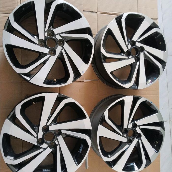 Velg Toyota Raize Ring. 17