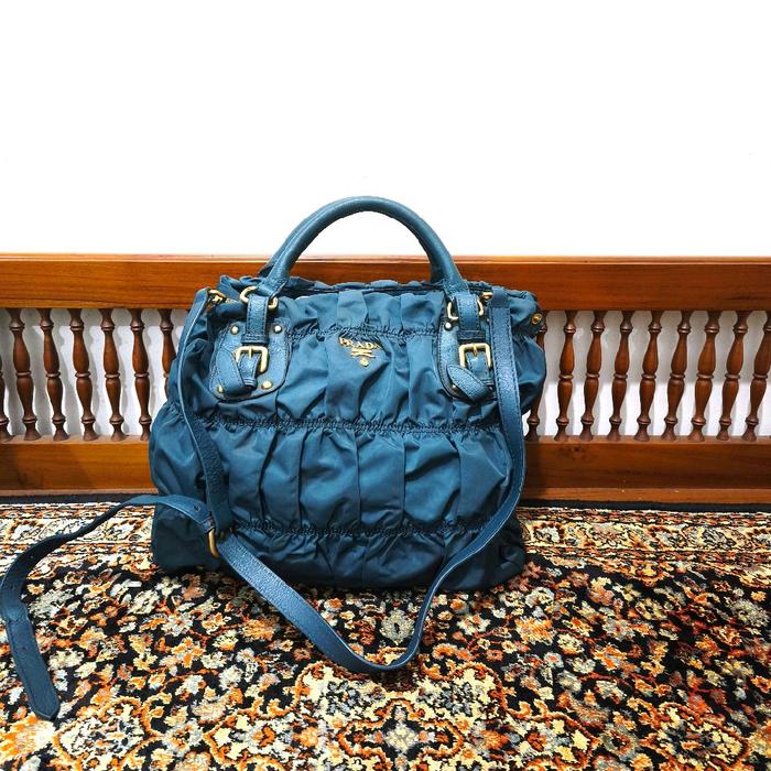 tas sling bag prada milano italy