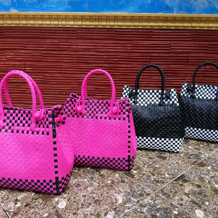 TAS ANYAMAN PLASTIK JALI/TAS PAPAN NAMA/TAS WANITA SERBAGUNA