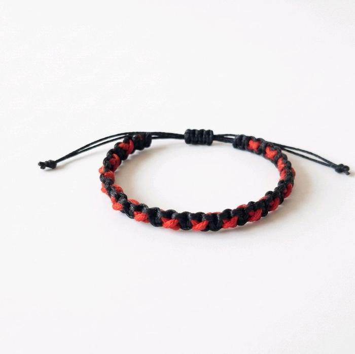 Gelang tangan Simpul X Handmade Eksklusif - Kombinasi Hitam & Merah Bold
