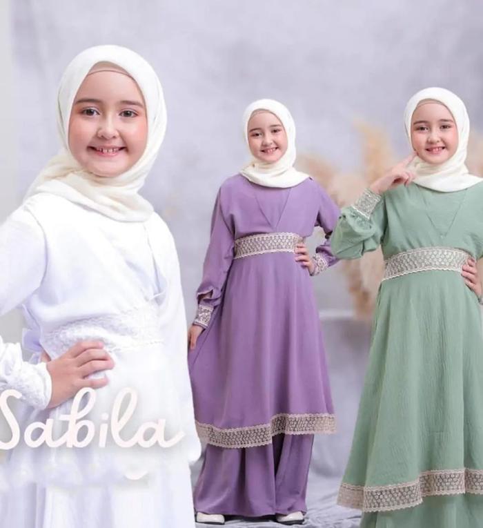 Sabila syari kids Gamis Syari Anak Set Hijab Matt Crinkle Airflow Aplikasi Renda Model Layering  Baj