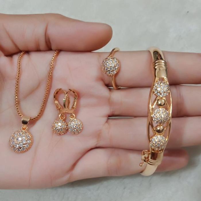 Set Perhiasan 5pcs MN4 Emas Gold Bahan Titanium Wanita Dewasa Anti Karat Realpict Terbaru Simple Ele