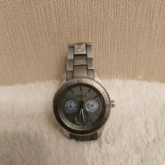 fossil jam tangan bekas warna abu