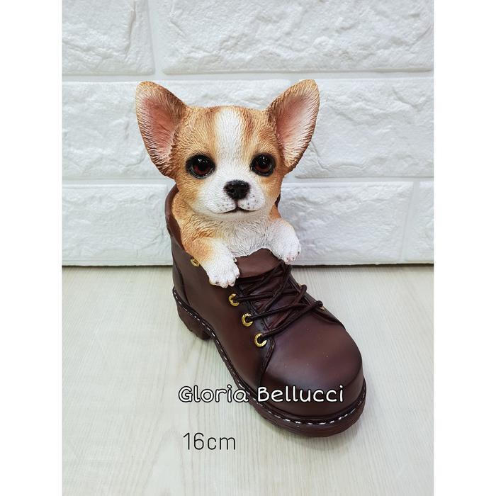 patung pajangan anjing cihuahua sepatu miniatur chiwawa