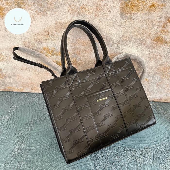 BALENCIAGA LEATHER CABAS TOTE BB BLACK