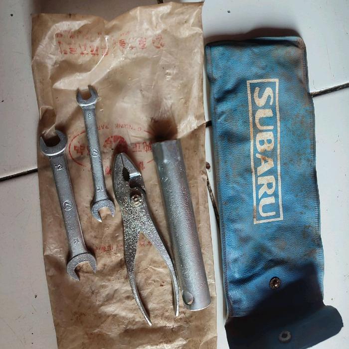 tolkit subaru original nos