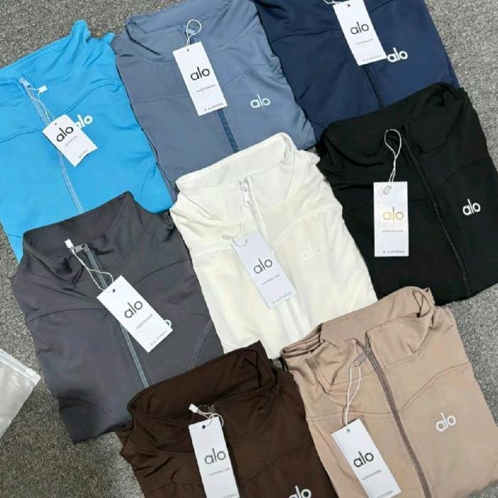 Alo Sport Yoga Slim Fit - Jaket Olahraga Nyaman untuk Yoga dan Latihan