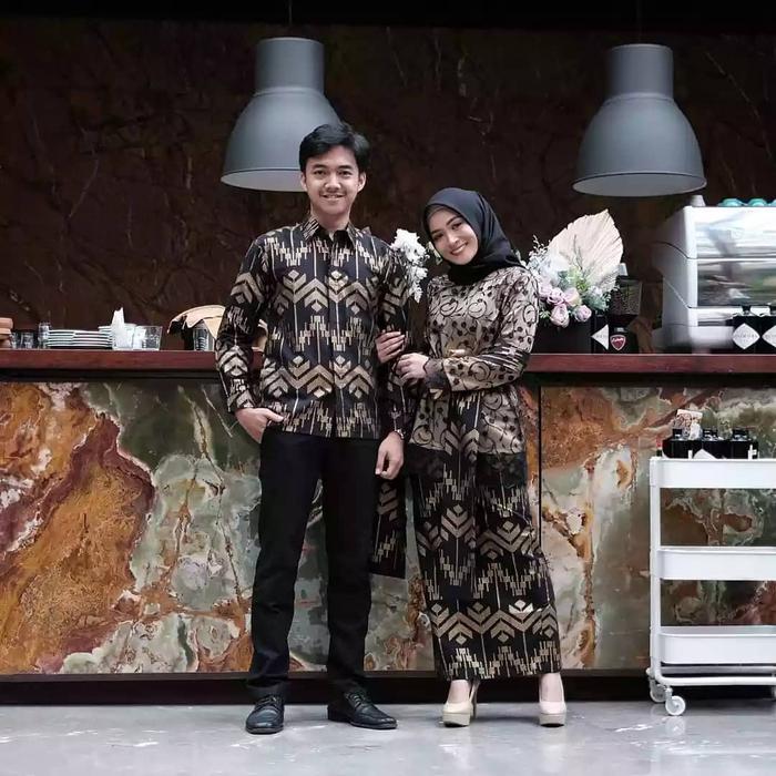 BANTING ADA - Ready Jumbo XXL Faiza Batik Couple Pasangan Kebaya Terbaru Brokat Kemeja/Baju Couple K
