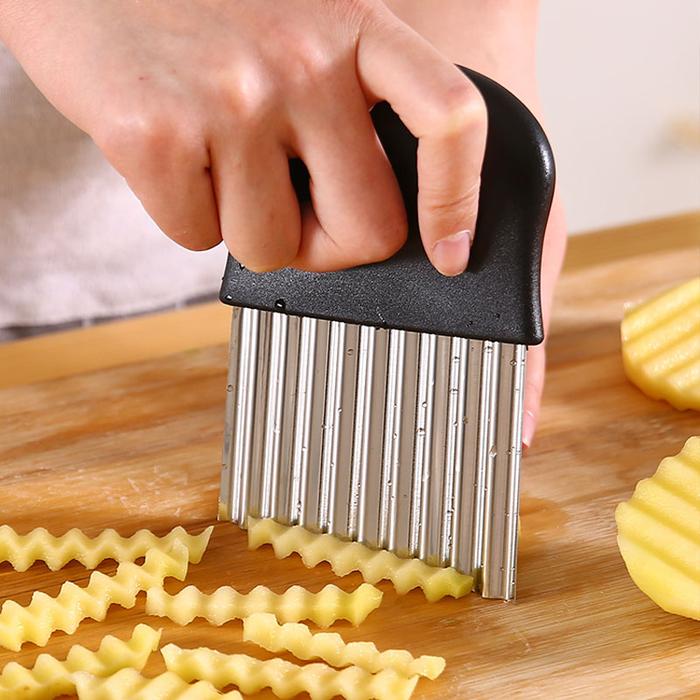 Potato Chip Slicer Dough Vegetable Fruit Crinkle Wavy Slicer Knife