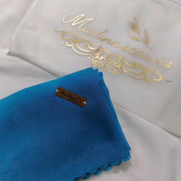 Hijab Segi empat Madina Scarves