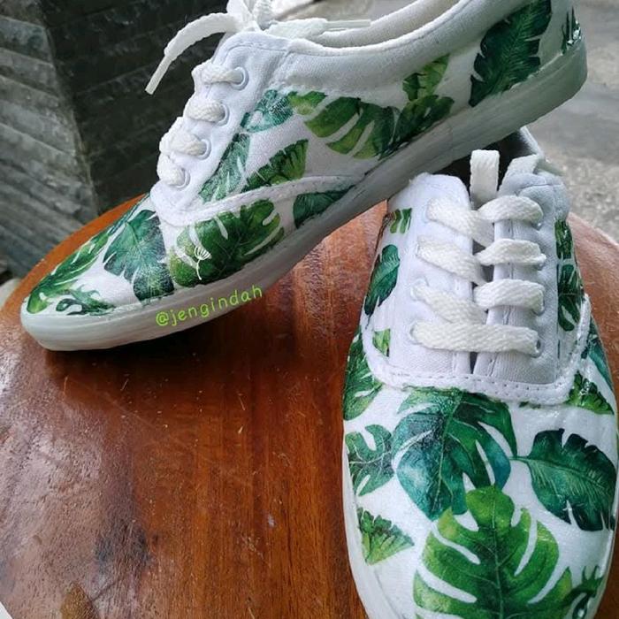 sepatu decoupage