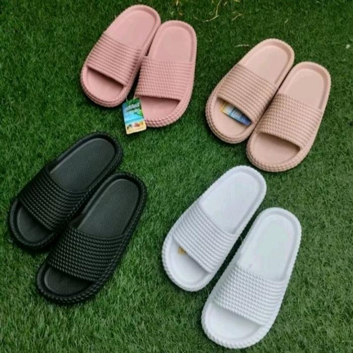 Sandal Selop Karet Wanita Yitai D 005 Anti Slip Nyaman & Ringan